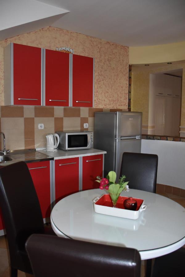 Apartments Scepanovic Тиват Экстерьер фото