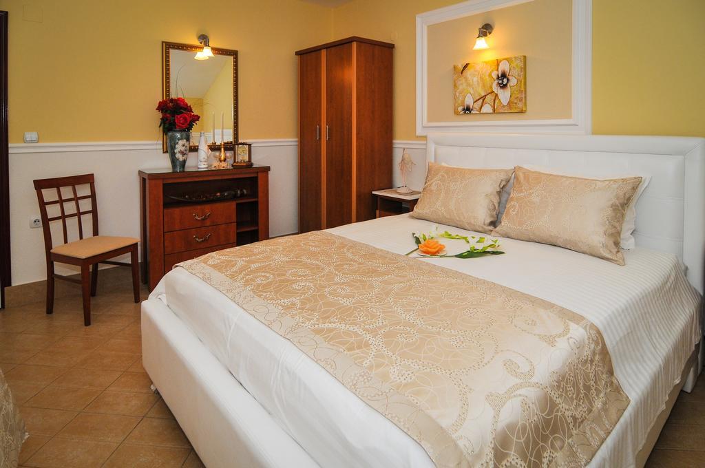 Apartments Scepanovic Тиват Экстерьер фото